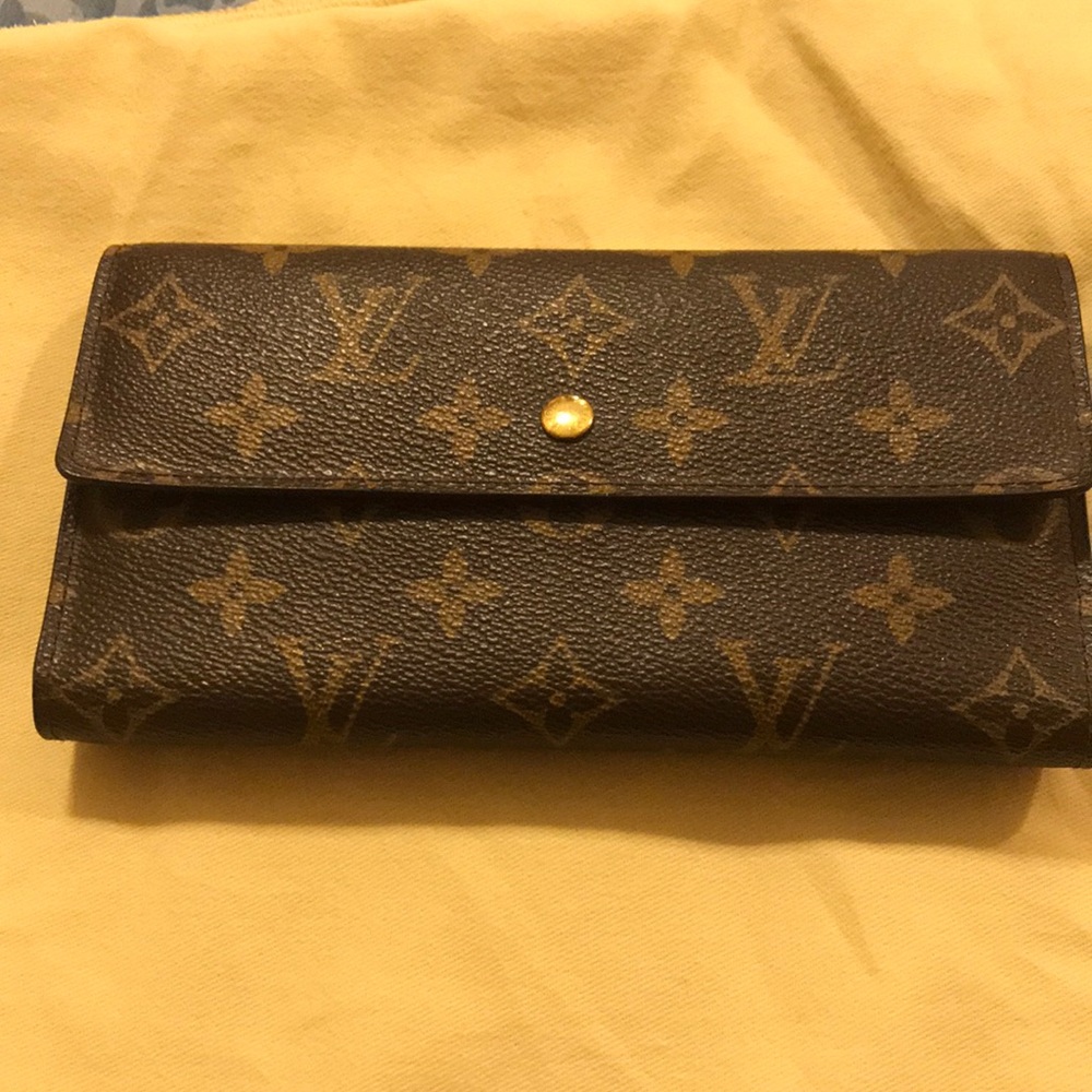 Authentic Louis Vuitton wallet